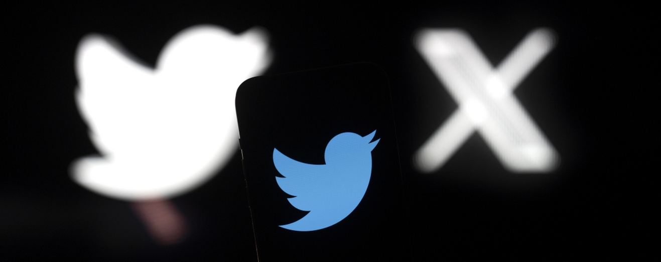 X 被曝将新增多项 Grok 模型功能支持，含聊天机器人侧面板